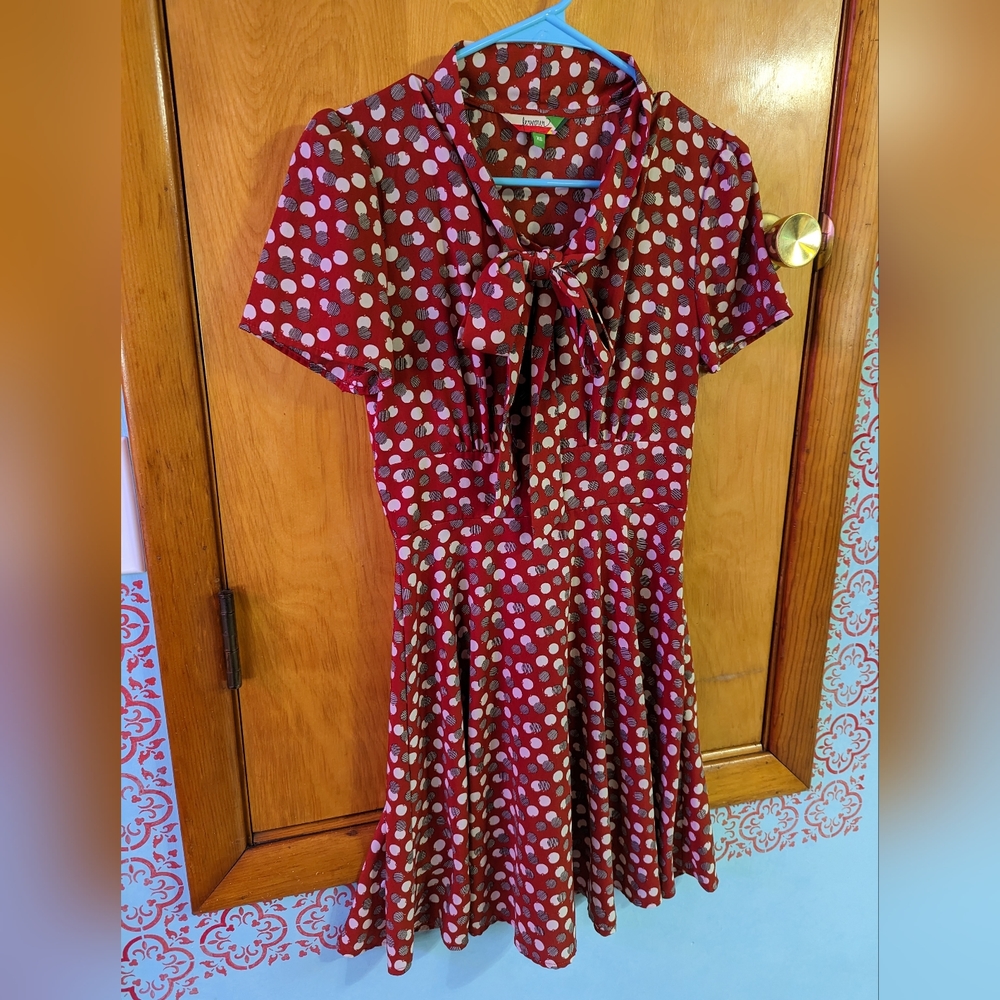 Fervour Modcloth apple dress